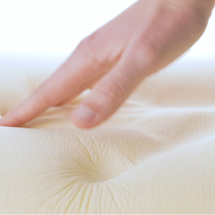 What are hybrid mattresses?