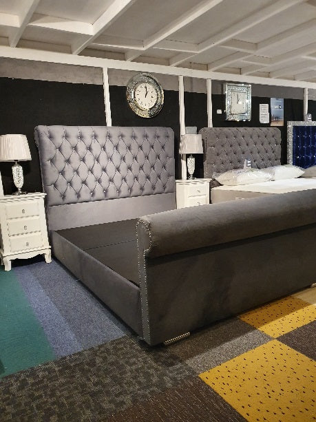 Luxury chesterfield sleigh bed with Clearpay
